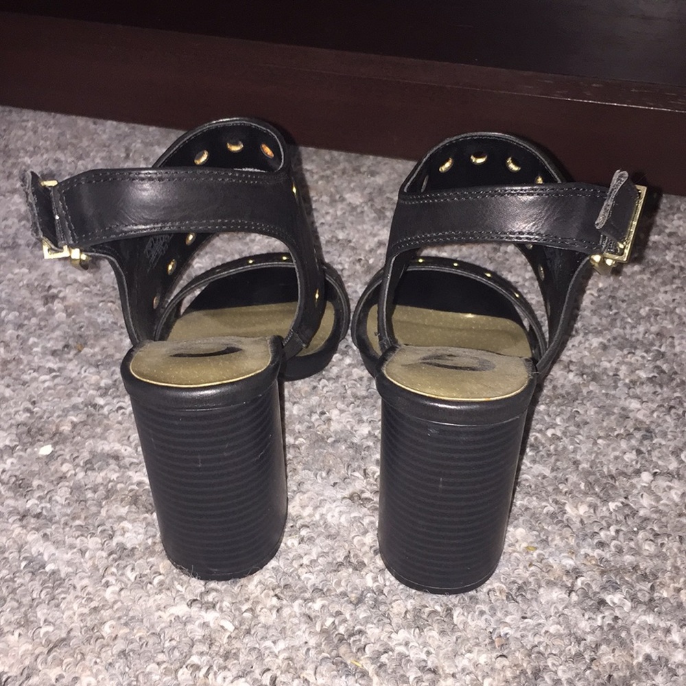 Guess Heels - Picture 5 of 6